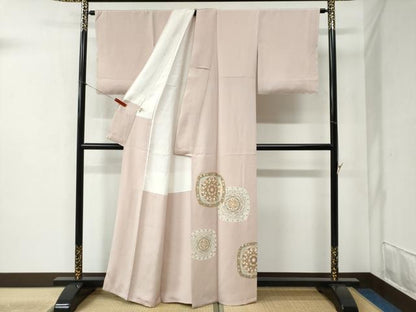 平和屋着物●豪華色留袖　駒刺繍　正倉院花唐草文　金彩　正絹　逸品　未使用　CABB4403yc