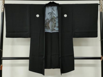 平和屋着物●男性　黒紋付　羽織セット　作家物　羽裏：風景文　正絹　逸品　CABB4476yc