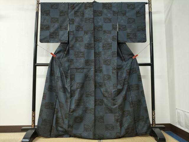 平和屋着物●本場大島紬 9マルキ 変わり市松流水更紗草花文 正絹 逸品 未使用 CABB4485yc