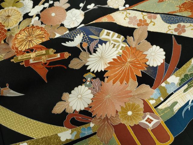 平和屋着物●創業460年・千總　黒留袖　駒刺繍　束ね熨斗宝尽くし花唐草文　金彩　三越扱い　正絹　逸品　CABB4512yc