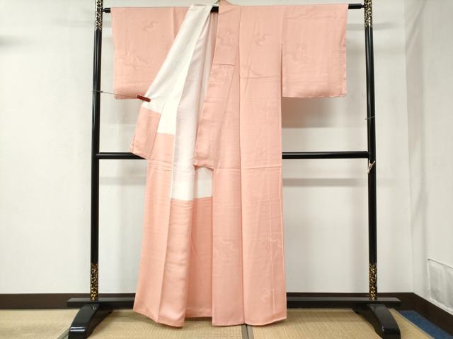 平和屋着物●上質な色無地 雲重ね御所車吉祥地紋 珊瑚色 正絹 逸品 未使用 CABB4538yc