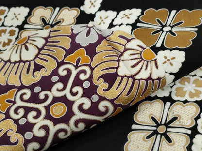 平和屋着物●豪華黒留袖　駒刺繍　花菱唐草文　金彩　正絹　逸品　CABB4577yc