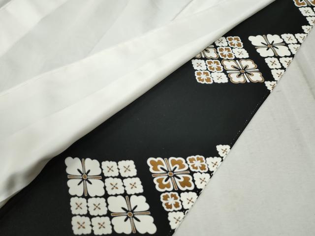 平和屋着物●豪華黒留袖　駒刺繍　花菱唐草文　金彩　正絹　逸品　CABB4577yc