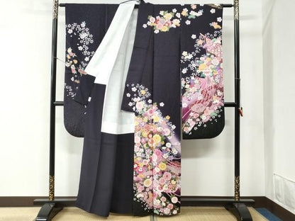 平和屋着物●豪華振袖　駒刺繍　鬘帯吉祥草花文　暈し染め　金通し地　京都きもの友禅扱い　正絹　逸品　CABB4578yc