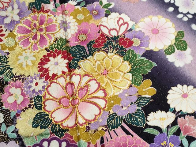 平和屋着物●豪華振袖　駒刺繍　鬘帯吉祥草花文　暈し染め　金通し地　京都きもの友禅扱い　正絹　逸品　CABB4578yc
