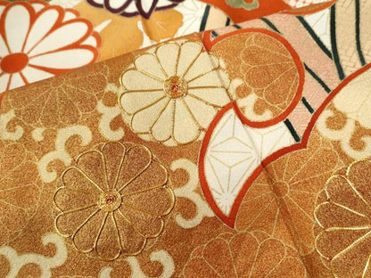 平和屋着物●豪華振袖　作家物　駒刺繍　立波花唐草文　金彩　正絹　逸品　CABB4588yc