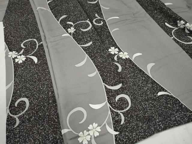 平和屋着物●ろう彩工芸　奥村一心　小紋　花唐草文　たたき染め　正絹　逸品　CABB4605yc