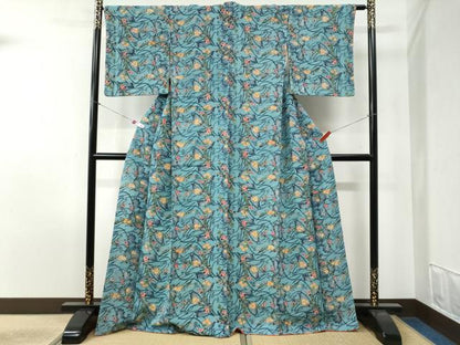 平和屋着物●上質な小紋 紅型 花蝶文 鬼しぼ縮緬 正絹 逸品 CABB4619yc