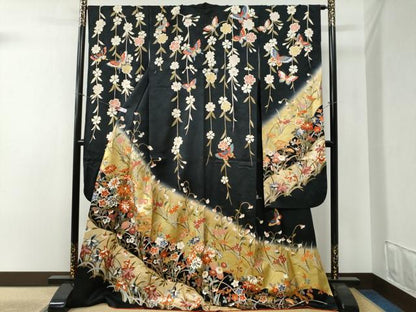 平和屋着物●豪華振袖 駒刺繍 花蝶文 暈し染め 黒地 金彩 正絹 逸品 CABB4621yc