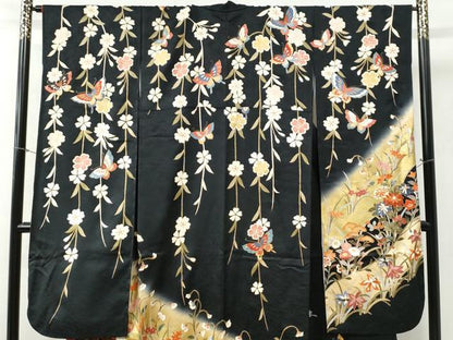 平和屋着物●豪華振袖 駒刺繍 花蝶文 暈し染め 黒地 金彩 正絹 逸品 CABB4621yc