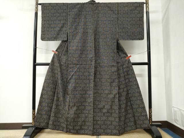 平和屋着物●本場大島紬 龍郷絣 秋名バラ 正絹 逸品 CABB4626yc