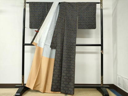 平和屋着物●本場大島紬 龍郷絣 秋名バラ 正絹 逸品 CABB4626yc