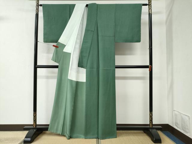平和屋着物●上質な色無地 宇治本茶染 彩遊染 花緑青色 反端付き 正絹 逸品 未使用 CABB4669yc
