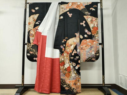平和屋着物●豪華振袖 駒刺繍 扇面御所車鴛鴦牡丹花文 黒地 金彩 正絹 逸品 CABB4670yc