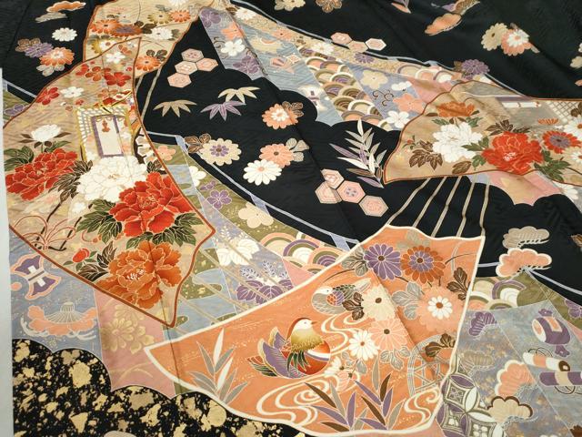 平和屋着物●豪華振袖 駒刺繍 扇面御所車鴛鴦牡丹花文 黒地 金彩 正絹 逸品 CABB4670yc