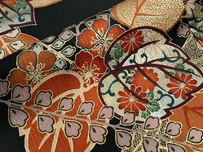 平和屋着物●豪華振袖　流水桐枝垂れ花文　黒地　金彩　正絹　逸品　CABB4672yc