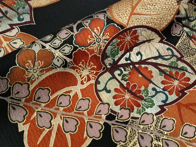 平和屋着物●豪華振袖　流水桐枝垂れ花文　黒地　金彩　正絹　逸品　CABB4672yc