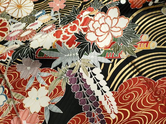 平和屋着物●豪華振袖　駒刺繍　雲取り流水枝垂れ花文　黒地　金彩　正絹　逸品　CABB4680yc