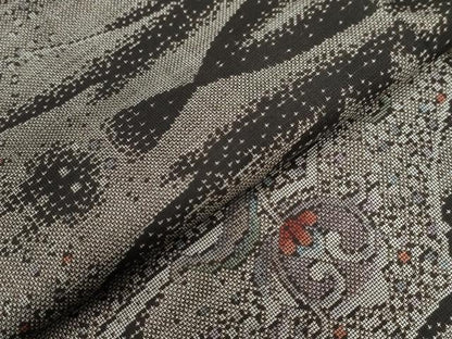 平和屋着物●本場大島紬 9マルキ 花唐草文 正絹 逸品 CABB4721yc