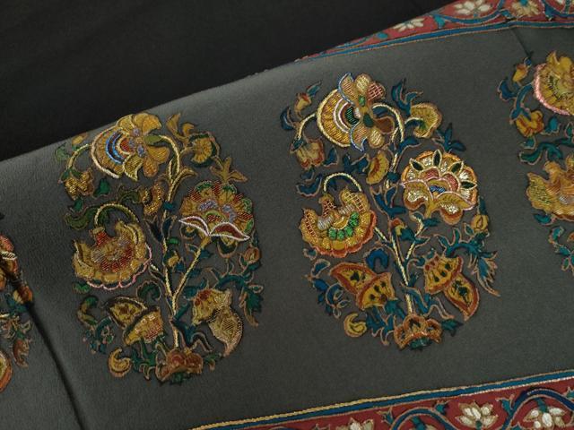 平和屋着物●景山雅史 黒留袖 木版更紗 金糸 正絹 逸品 CABB4722yc