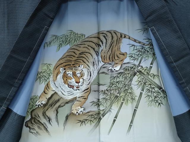 平和屋着物●男性 本場大島紬 アンサンブル 80亀甲 総詰め 羽裏：虎 正絹 逸品 未使用 CABB4748yc