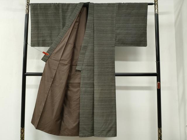 平和屋着物●男性 本場染大島紬 横段吉祥草花文 正絹 逸品 CABB4774yc