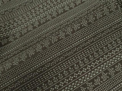 平和屋着物●男性 本場染大島紬 横段吉祥草花文 正絹 逸品 CABB4774yc