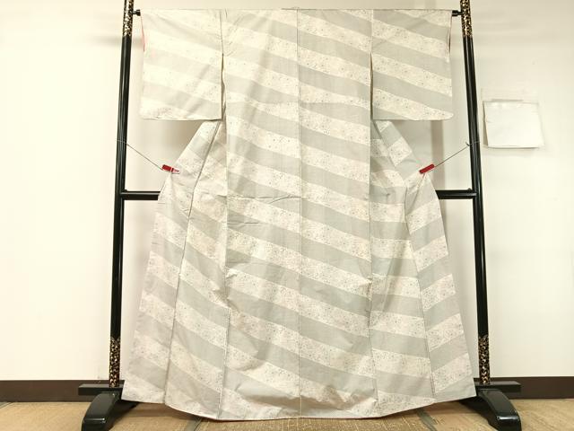 平和屋着物●本場大島紬　白大島　120亀甲　斜線花文　正絹　逸品　CABB4898vp
