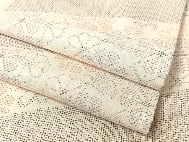 平和屋着物●本場大島紬　白大島　120亀甲　斜線花文　正絹　逸品　CABB4898vp
