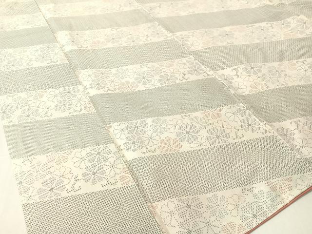 平和屋着物●本場大島紬　白大島　120亀甲　斜線花文　正絹　逸品　CABB4898vp