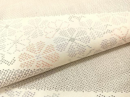 平和屋着物●本場大島紬　白大島　120亀甲　斜線花文　正絹　逸品　CABB4898vp