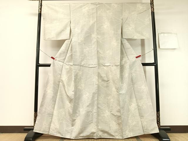 平和屋着物●本場大島紬 白大島 120亀甲 霞花文 正絹 逸品 CABB4951vp