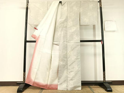 平和屋着物●本場大島紬 白大島 120亀甲 霞花文 正絹 逸品 CABB4951vp