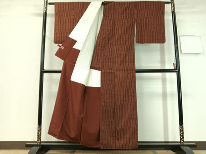 平和屋着物●本場結城紬 重要無形文化財 80亀甲 竹並び 反端付き 正絹 逸品 未使用 CABB5036vp