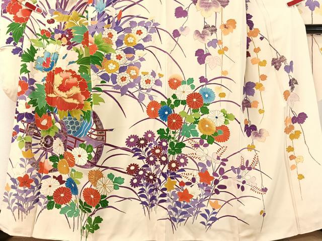 平和屋着物●豪華振袖　駒刺繍　花車文　金彩　正絹　逸品　CABB5049vp