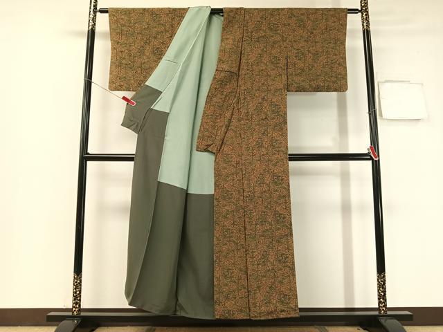平和屋着物●人間国宝・南部芳松の息子 伝統工芸伝承者彫刻・南部幸雄 小紋 型染め 笹竹花文 鬼しぼ縮緬 正絹 逸品 CABB5053vp