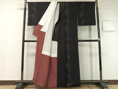平和屋着物●本場結城紬　重要無形文化財　80亀甲　飛び亀甲柄　笹竹文　正絹　逸品　CABB5098vp