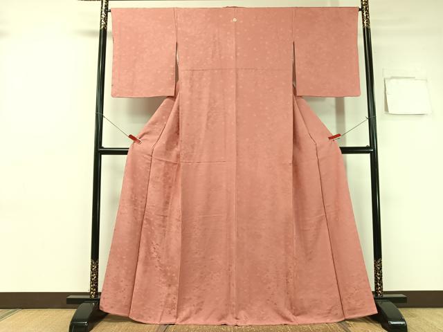 平和屋着物●上質な色無地　舞葉地紋　退紅色　正絹　逸品　CABB5100vp 平和屋着物○上質な色無地 舞葉地紋 退紅色 正絹 逸品 CABB5100vp