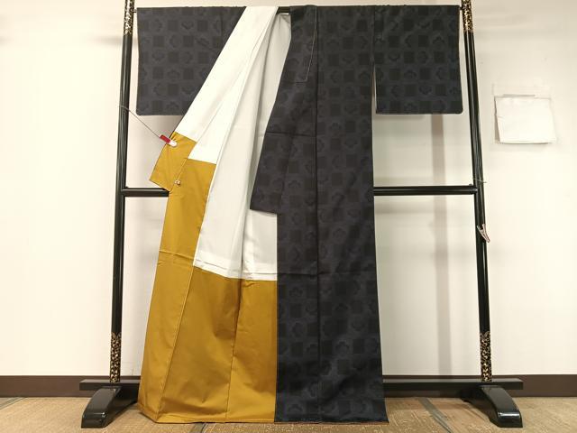 平和屋着物●本場大島紬 市松花文 さが美扱い 正絹 逸品 未使用 CABB5120vp