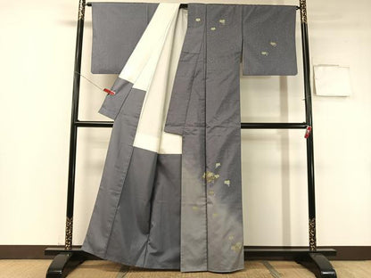 平和屋着物●本場染大島紬　訪問着　刺繍　葡萄蔦の葉丸文　金銀彩　正絹　逸品　CABB5171vp