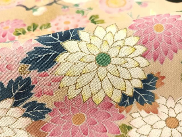 平和屋着物●豪華黒留袖　雲取り草花文　金彩　正絹　逸品　CABB5175vp