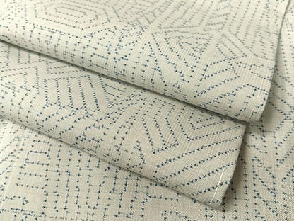 平和屋着物●本場大島紬　白大島　7マルキ　幾何学文様　正絹　逸品　CABB5178vp