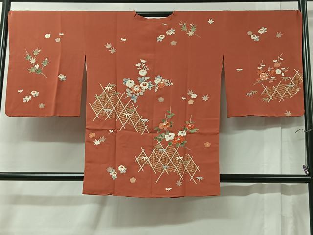平和屋着物＃道行コート　竹垣花文　金彩　正絹　逸品　CABB5464ua