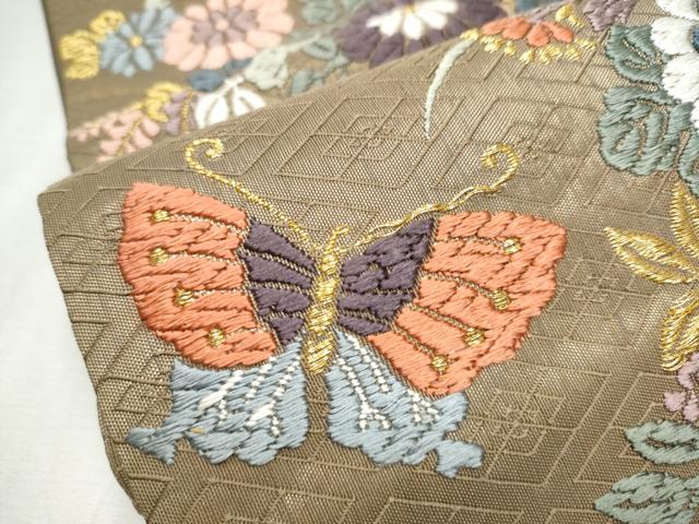 平和屋着物○六通柄袋帯 唐織 舞蝶花車文 金糸 正絹 逸品