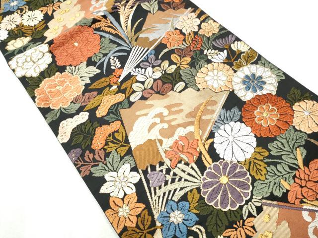 平和屋着物○六通柄袋帯 唐織 扇面草花文 黒地 金糸 正絹 逸品