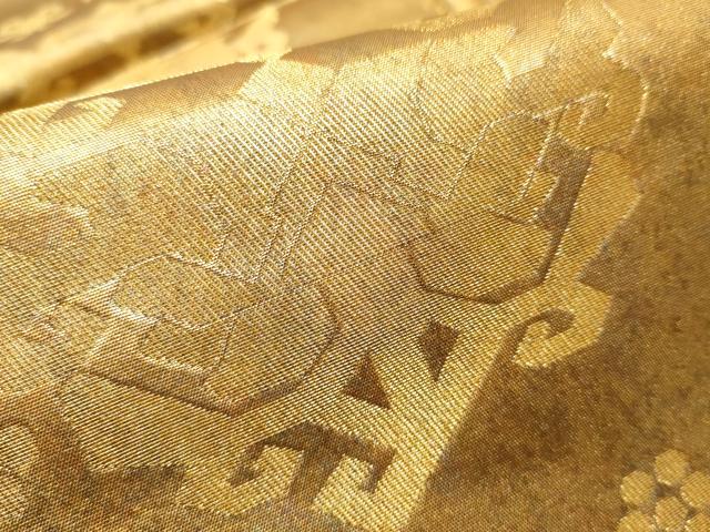 まき　超美品　正絹　六通　袋帯　着物　箔屋清兵衛　西陣織　藤色　金糸 超美品 正絹 六通 袋帯 着物 箔屋清兵衛 西陣織 藤色 金糸 現代 陰山