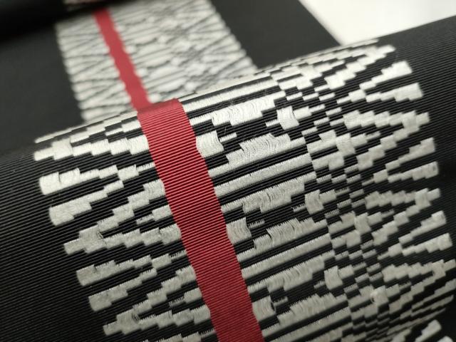 平和屋着物●本場筑前博多織 八寸名古屋帯 献上 黒地 三越扱い 正絹 逸品 CABB5889hy