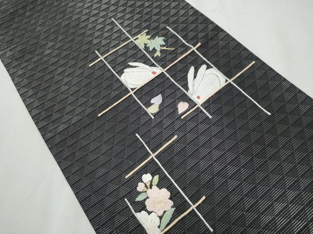平和屋着物●太鼓柄袋帯　総刺繍　兎　舞桜文　黒地　舞桜文　黒地　金銀糸　正絹　逸品　CABB5979hy 平和屋着物○太鼓柄袋帯 総刺繍 兎 舞桜文 黒地 舞桜