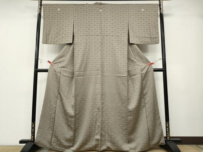 平和屋着物●上質なお召　吉祥花地紋　胡桃染色　正絹　逸品　CABB6101ut