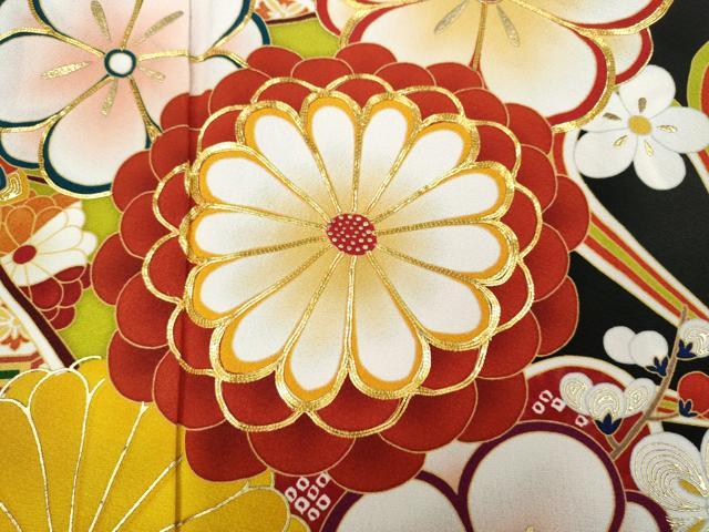 平和屋着物○豪華振袖 駒刺繍 舞花文 黒地 金彩 正絹 逸品 CABB6217ut